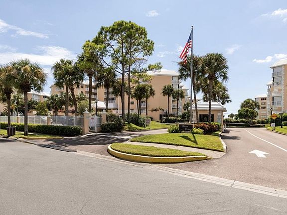 Entrance / Guard House