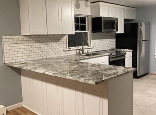 521 Bossardsville Rd, Stroudsburg, PA 18360