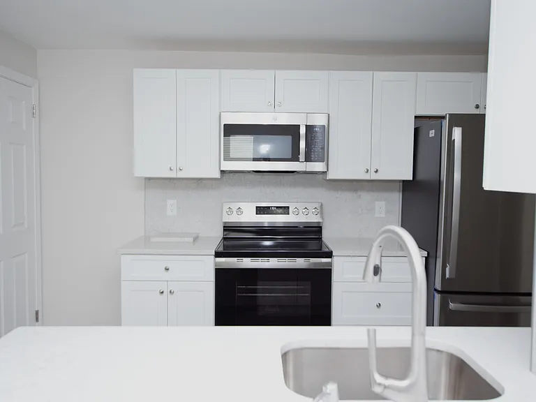 65 Linden St #65 — Photo 5