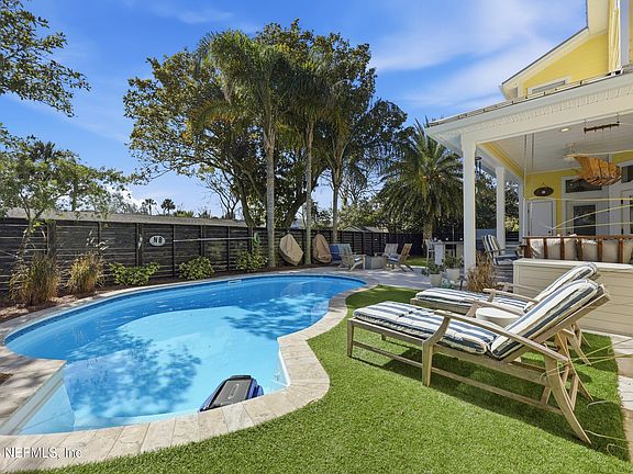 4th image of 527 FLORIDA Boulevard