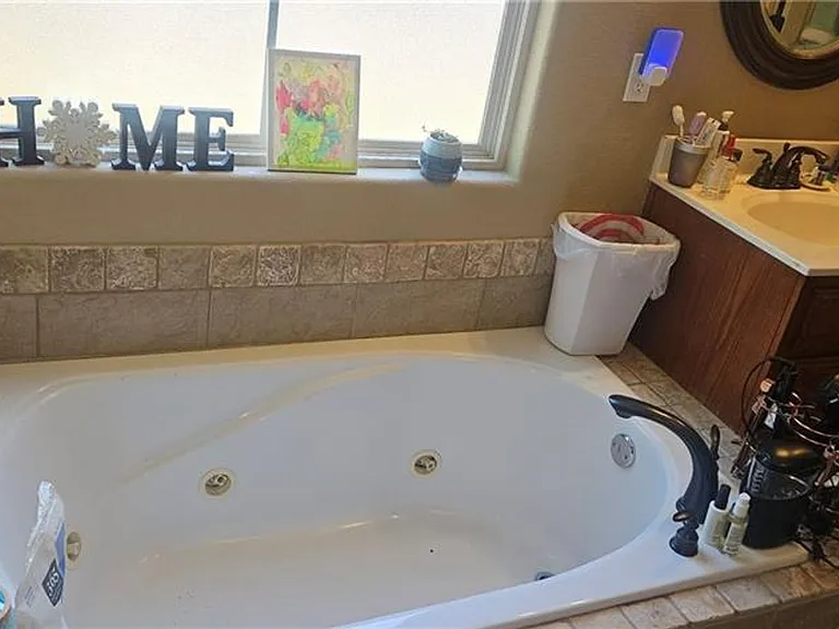 2637 N Sierra Ave — Photo 10