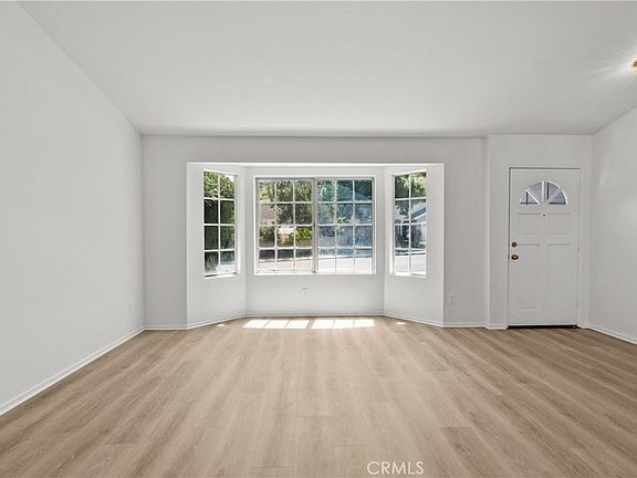 5th image of 28511 Victoria Rd