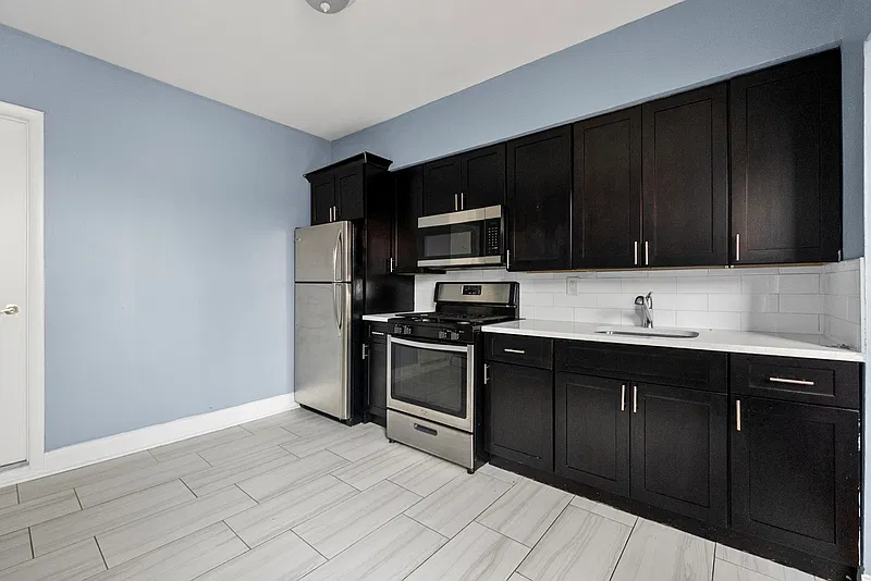 2 bed, 1.0 bath, $1,925 — Photo 4