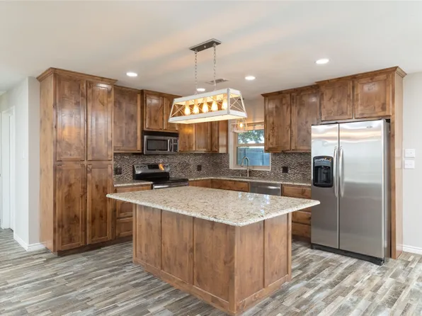 1417 Cottondale Rd, Springtown, TX 76082