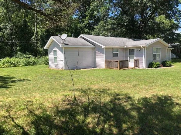 321 Floyd St, Farwell, MI 48622