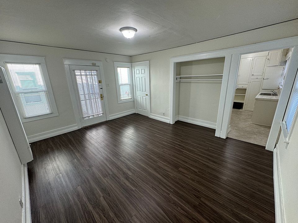 1st image of 1205 Molino Ave APT 6