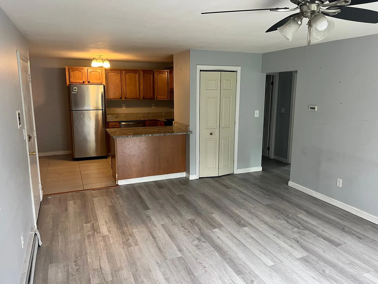 2 bed, 850 sqft, $2,350 — Photo 3