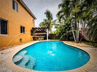 2111 NE 38th Rd, Homestead, FL 33033