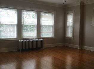 7512 S Phillips Ave #3, Chicago, IL 60649