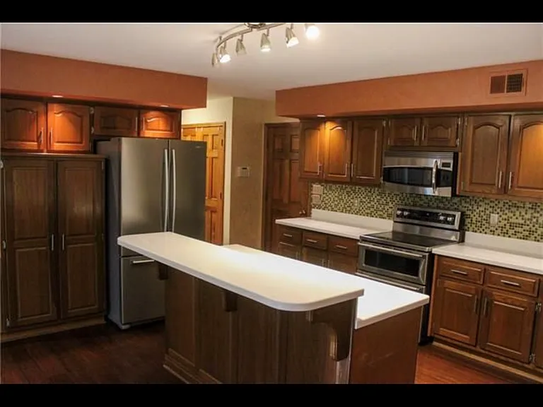 307 S Park Dr — Photo 24