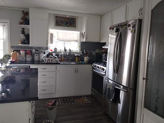 4th image of 702 Oriole Ln #38