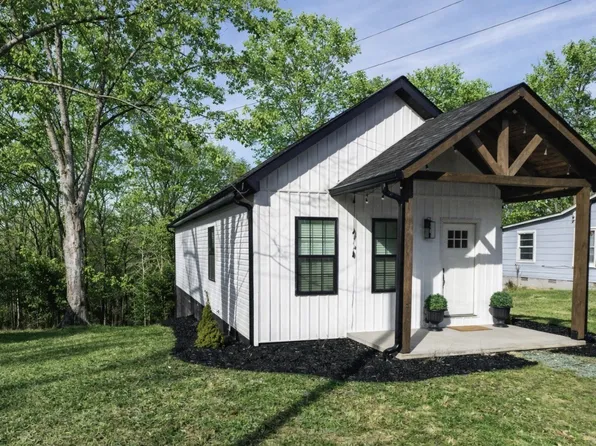 112 Wells St N, Centerville, TN 37033