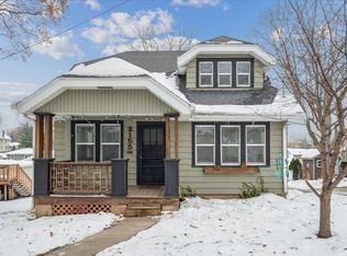 2155 Decorah St, Dubuque, IA 52001