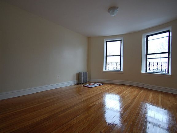 3rd image of 448 Central Park W APT 4F