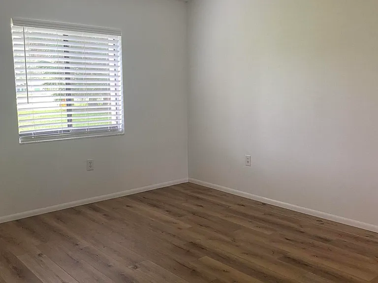 2217 Flower Tree Cir — Photo 10