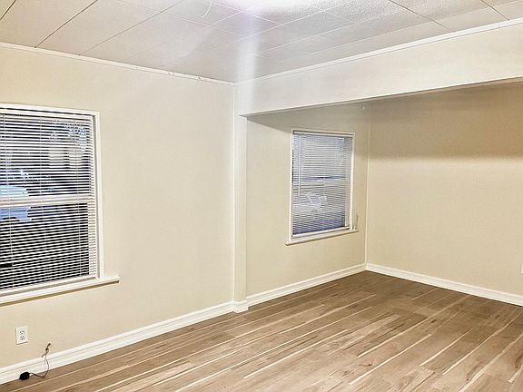 Livingroom Opposite view of entrance