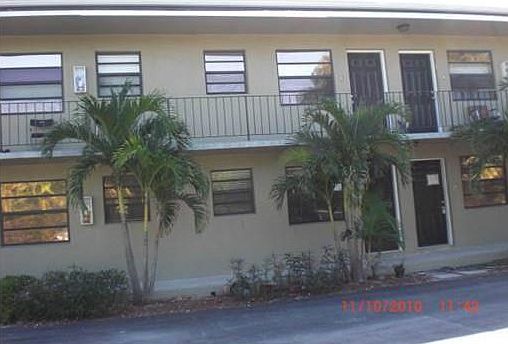 2nd image of 9751 Wayne Ave APT 5