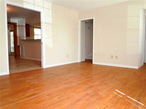 5th image of 36921 Missouri Ave