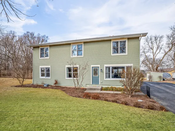 2316 Evergreen Ave, Fox River Grove, IL 60021