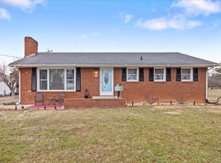 148 W Main St, Stanley, VA 22851