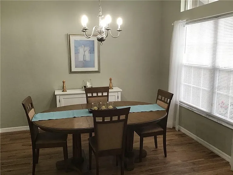 2091 Snowflake Ln — Photo 9