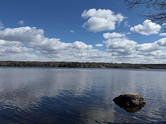 3rd image of 576 Beaver River Rd