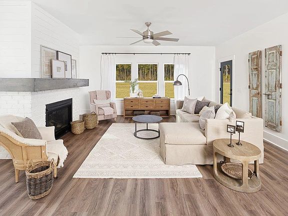 Watson Hill - Truman Interior Image 1