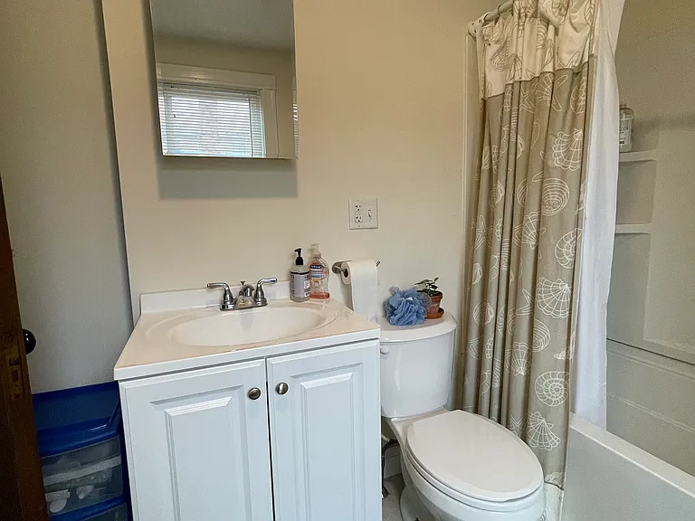 354 Main St #1 — Photo 4