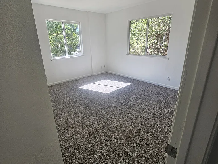 81 Madden Ln #A — Photo 5