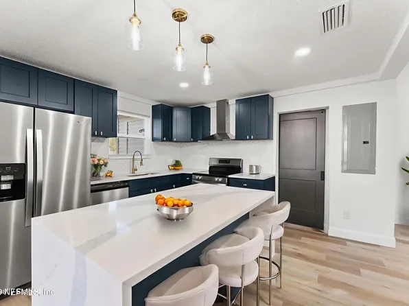 101 E 7TH Street, Jacksonville, FL 32206