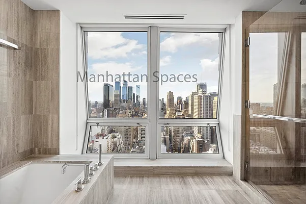 Sold by Manhattan Spaces | media 16