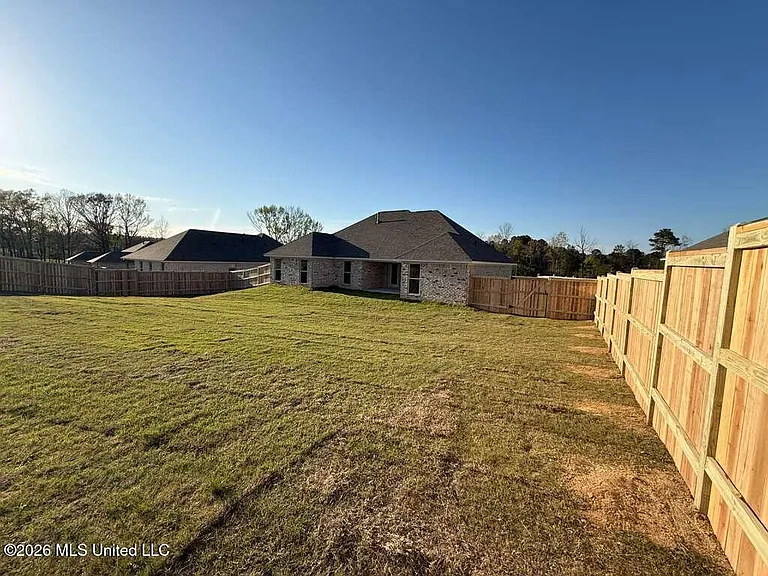 571 Patrick Farms Dr — Photo 50