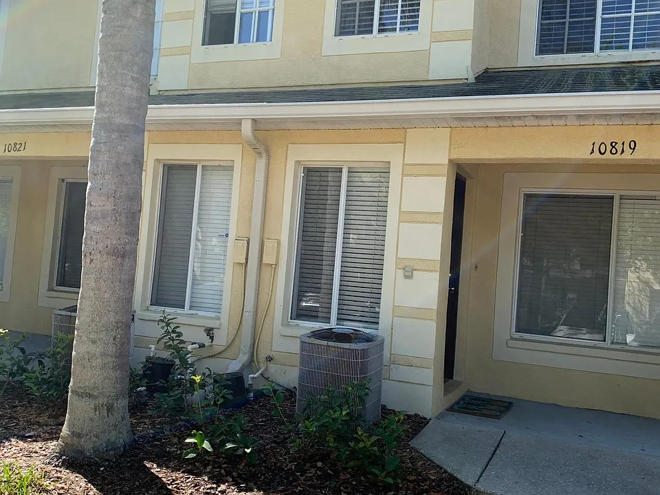 10819 Brickside Ct