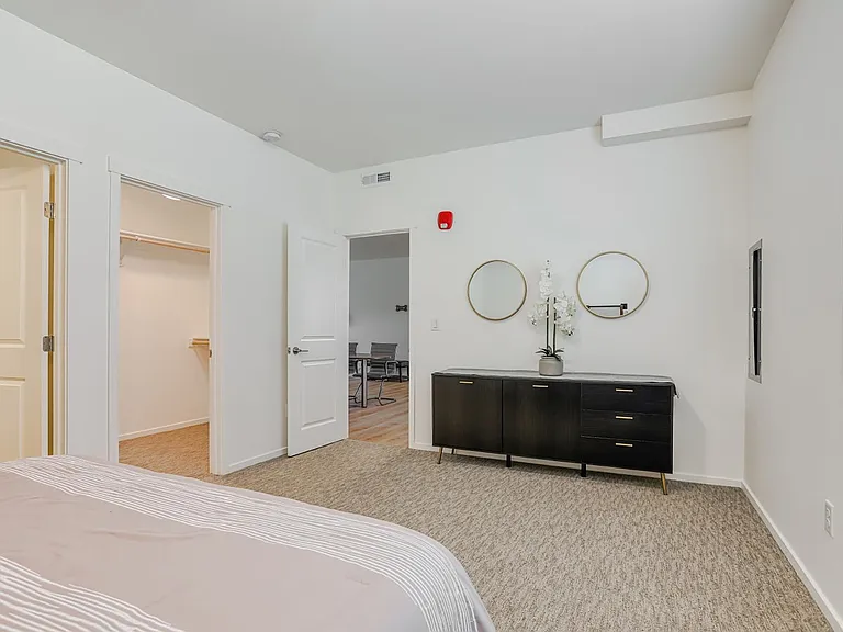 Ridgecrest Apartments — Photo 45