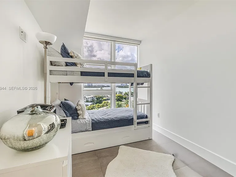 10275 Collins Ave #722 — Photo 9