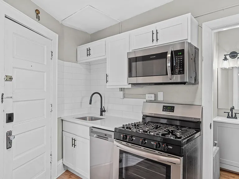 1216 Williamson St — Photo 23
