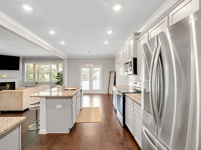 1398 Harlequin Way — Photo 12