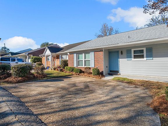 4th image of 814 Elizabeth Dr