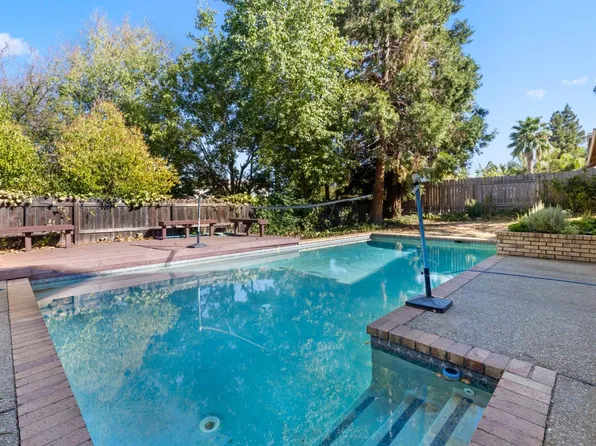 5828 Riddio St, Citrus Heights, CA 95610