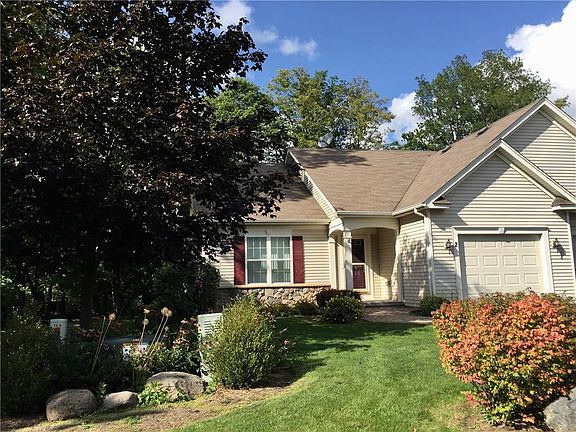 3rd image of 2 Watson Hill Ln