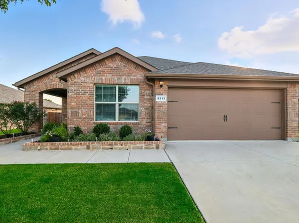 9213 High Stirrup Ln, Fort Worth, TX 76131