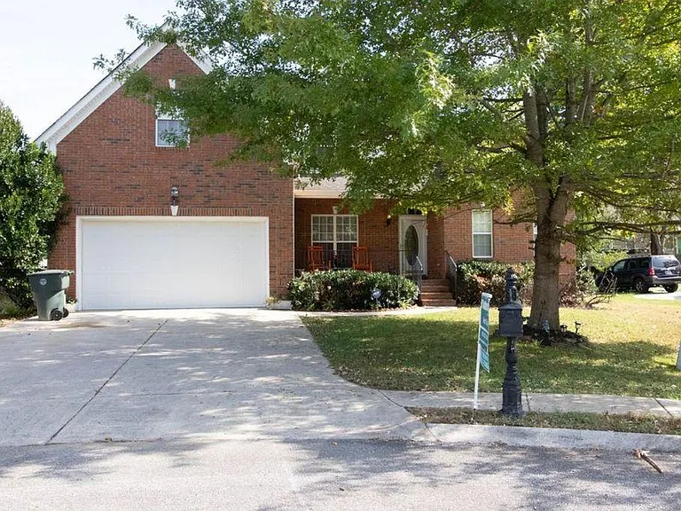 812 Westin Ct — Photo 1