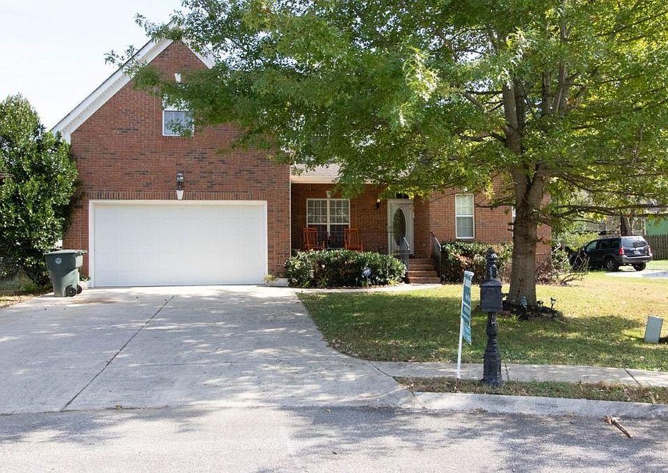 1st image of 812 Westin Ct