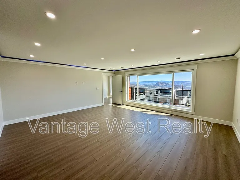 3608 Silver Way — Photo 20