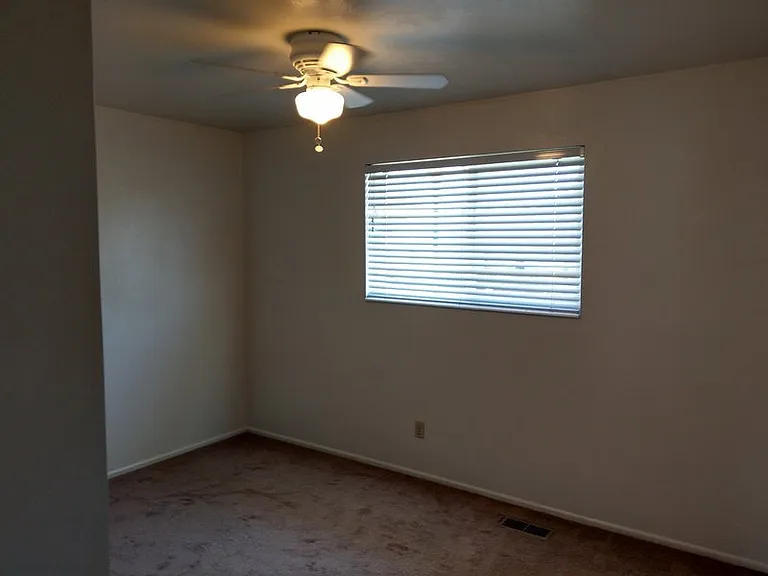 171 E 850 S #171 — Photo 4
