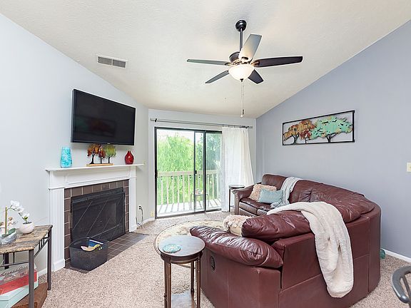 3rd image of 4331 Village Parkway Cir W