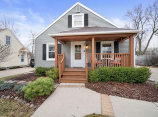 5417 W Arizona St, Milwaukee, WI 53219