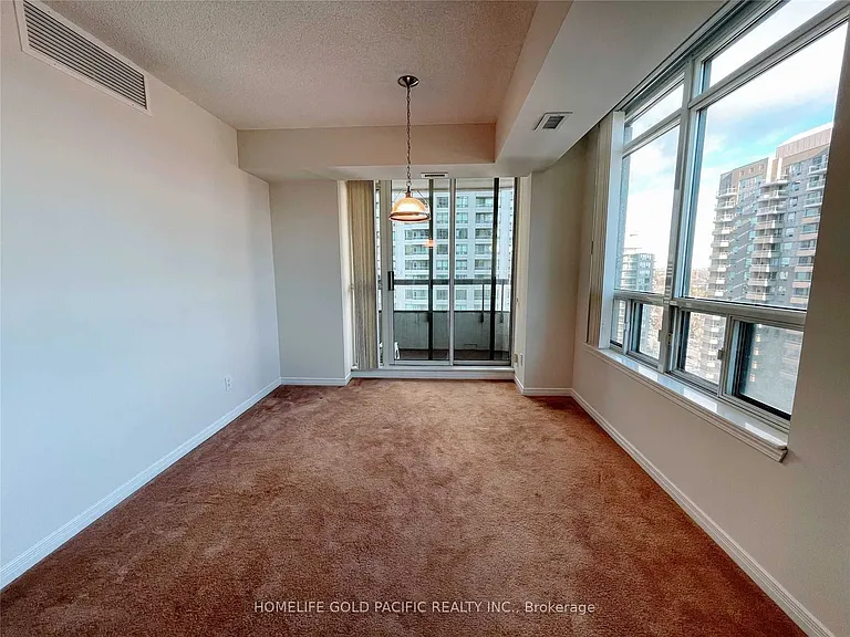 8 Hillcrest Ave #1007 — Photo 4