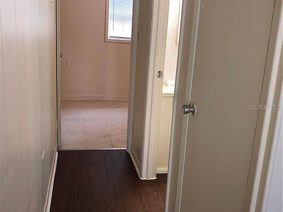 2nd image of 1005 E 4th St APT A