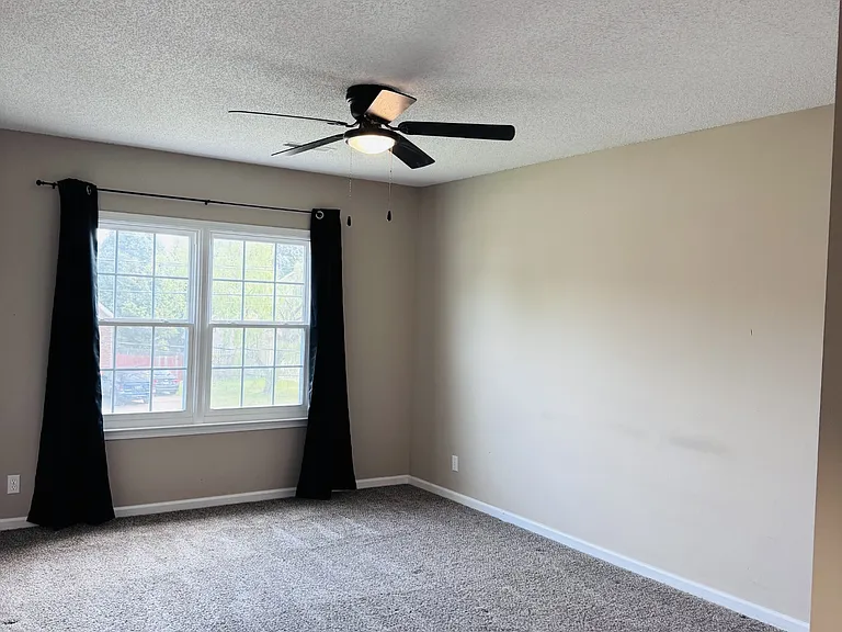 474 Bamburg Dr — Photo 14